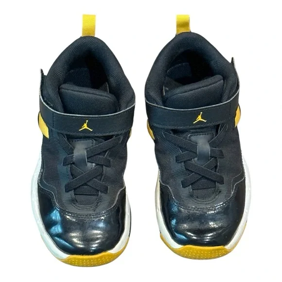 Jordan Stay Loyal 3 kids sneakers - Picture 2 of 9